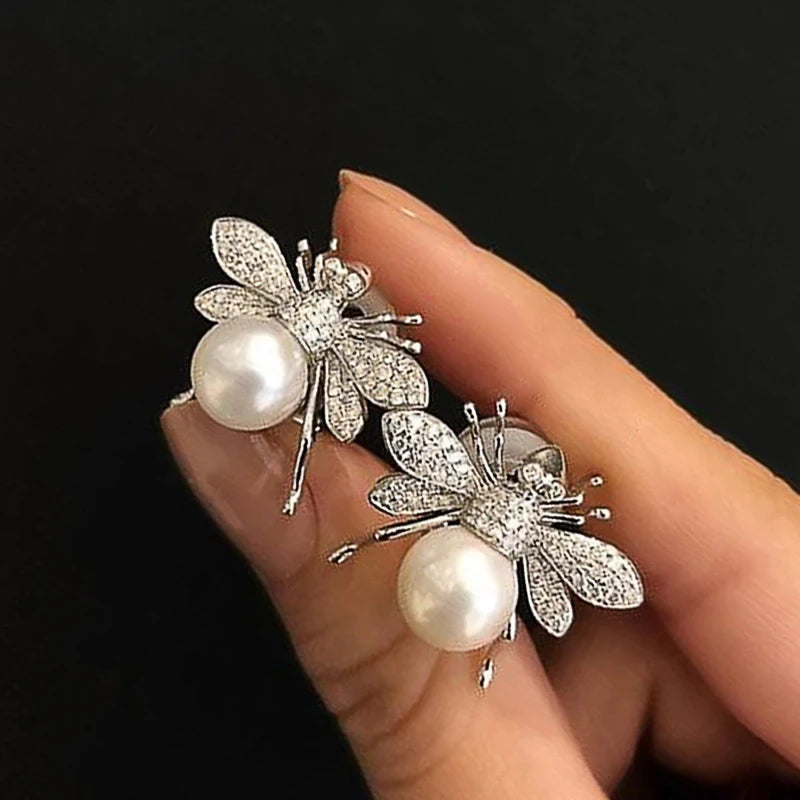 Huitan Delicate Bee Earrings Women for Wedding Engagement Good Quality Ear Accessories Dance Party Funny Earrings Trendy Jewelry
