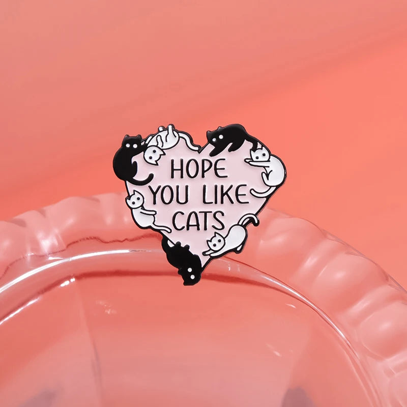 Never Trust A Man Who Doesn't Like Cats Enamel Pins Cute Cat I Rule The House Brooch Lapel Badge Jewelry Gift for Lover Cats