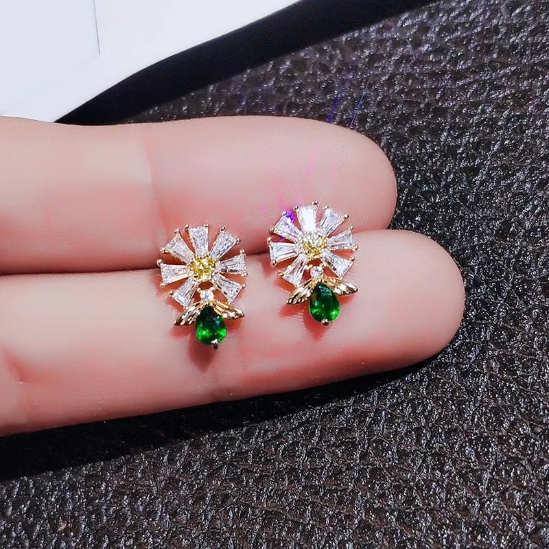 Huitan Delicate Bee Earrings Women for Wedding Engagement Good Quality Ear Accessories Dance Party Funny Earrings Trendy Jewelry